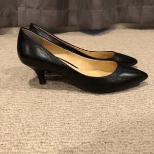 Gianni Bini Danna low heel pumps